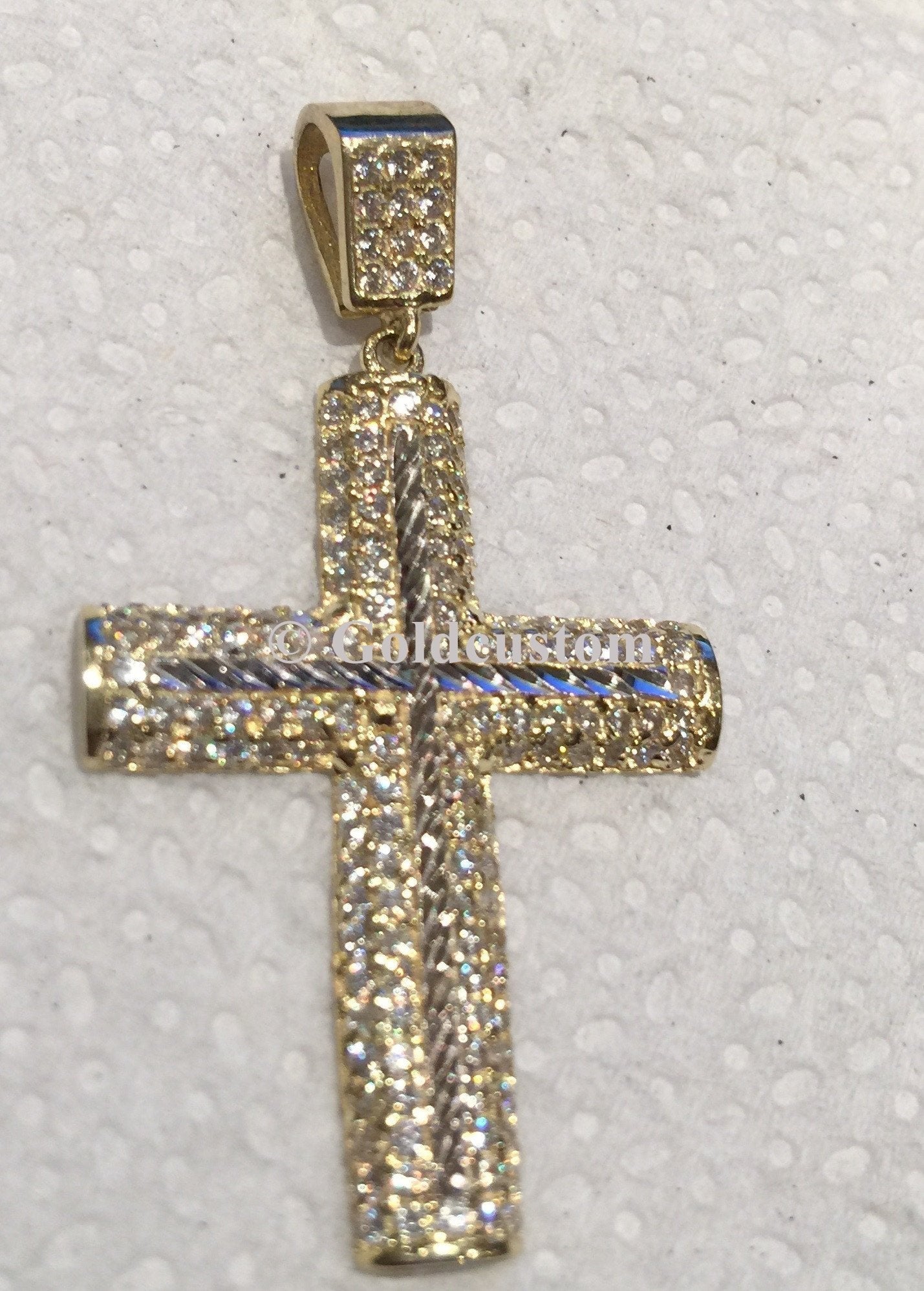 10k Yellow Gold Cross Bologna Pendant 3.37 gram Graceful Men Pendant - orquebec