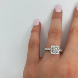 Bague halo lianna 0.90ct de diamants en or blanc 14k