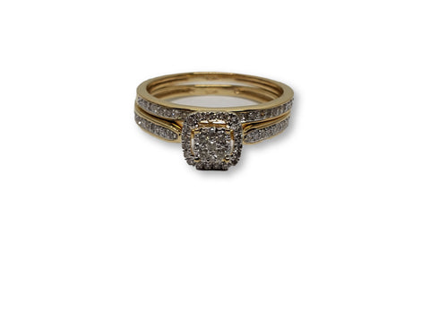bague halo 0.25ct de diamants en or jaune 10k
