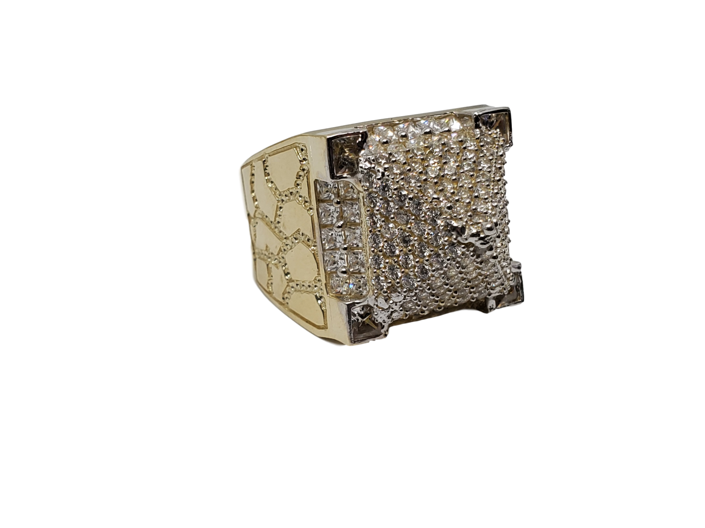Bague Pyramide en or 10k model 2020